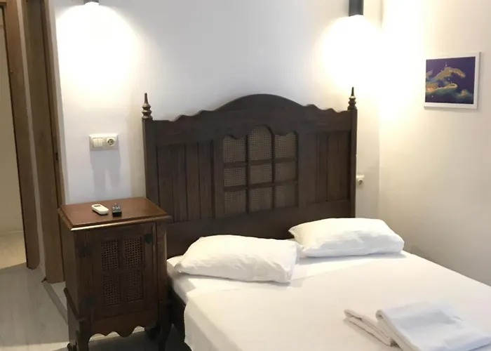 ホテル Goecekinn ギョジェク